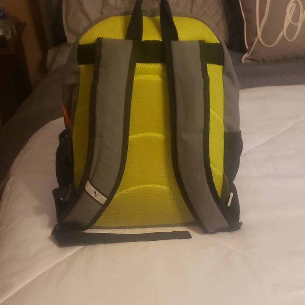 Kids backpack - Picture 2 of 3